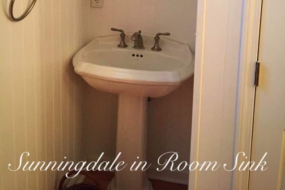 Photo of Bathroom in Summerville