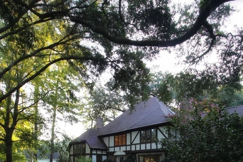 Photo of Outdoor in Summerville