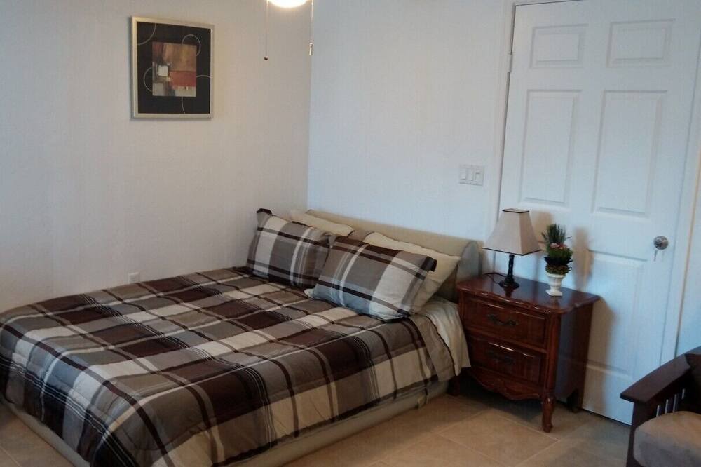 Photo of Bedroom in Fruitville