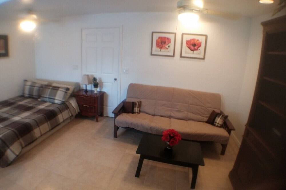 Photo of Bedroom in Fruitville