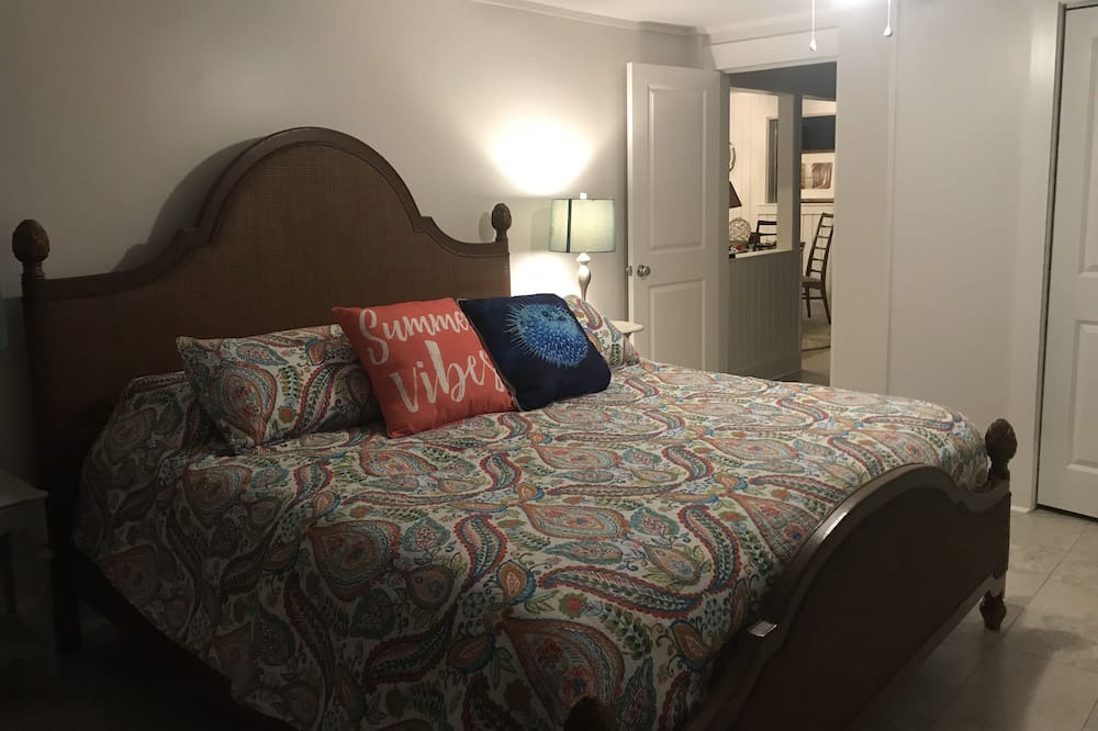 Photo of Bedroom in Saint Helena Island