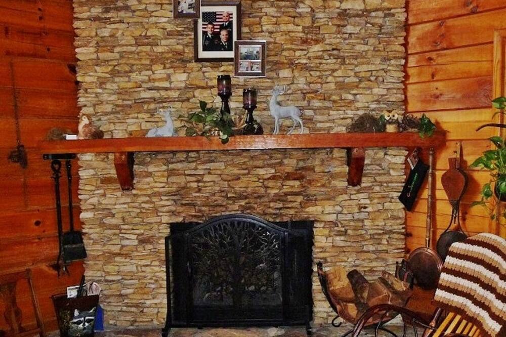 Photo of Livingroom in Hayesville