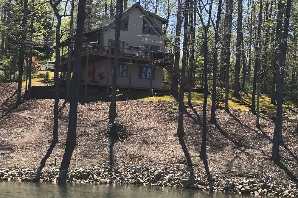 Photo of Others in Martin