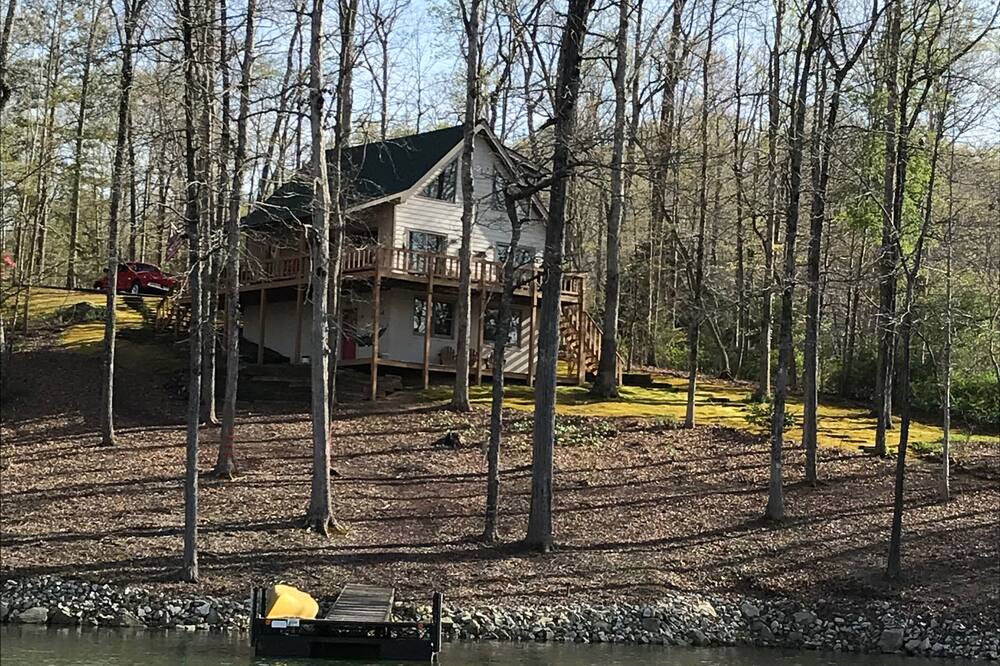 Photo of Others in Martin