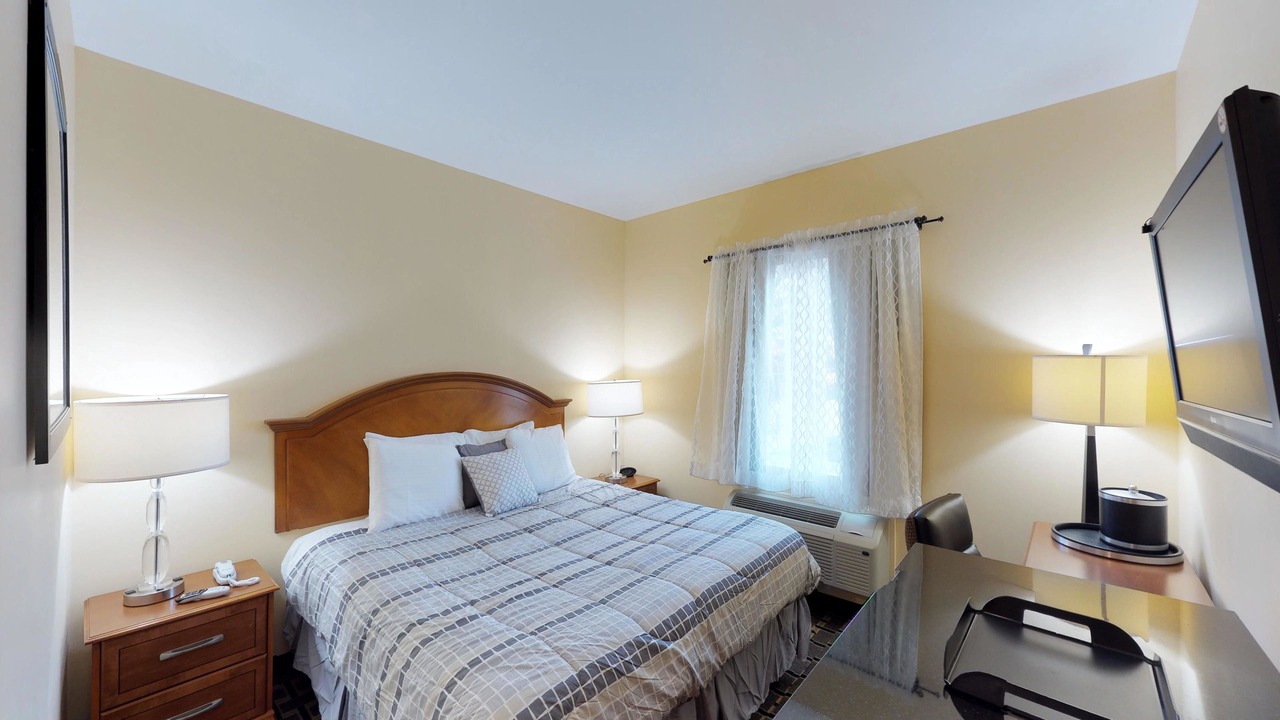 Photo of Bedroom in South View