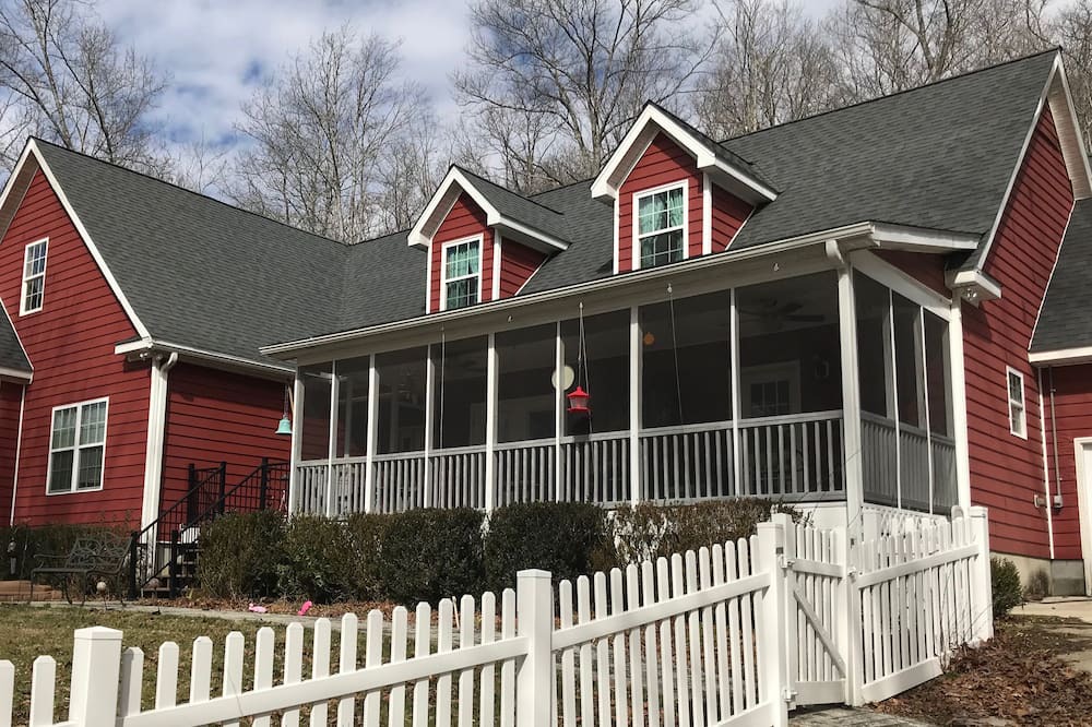 Photo of Outdoor in Lake Toxaway
