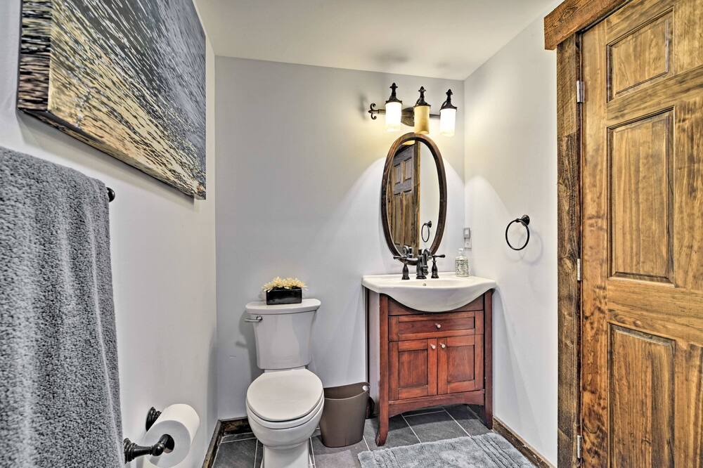 Photo of Bathroom in West Union