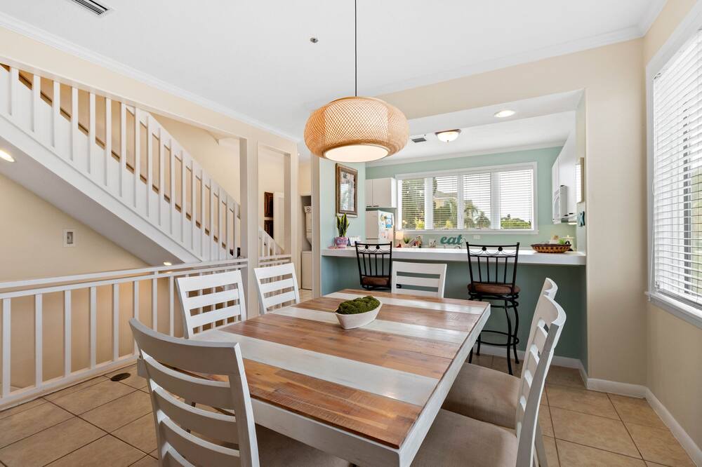 Photo of Livingroom in Whitney Beach