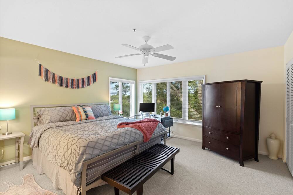 Photo of Bedroom in Whitney Beach