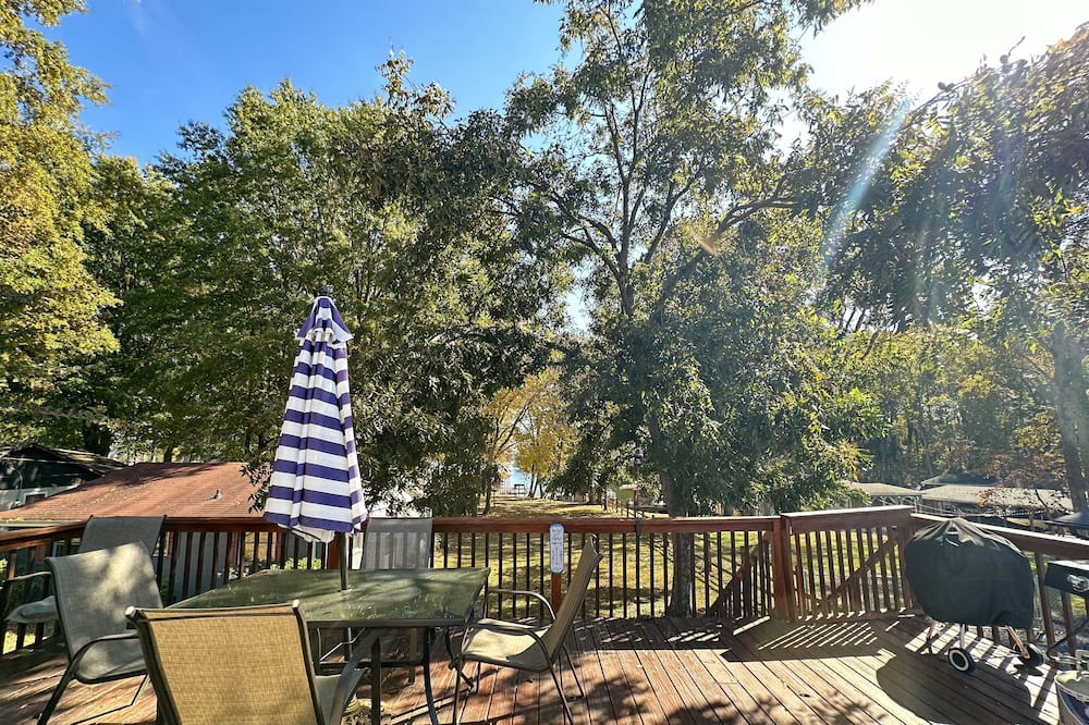 Photo of Outdoor in Norwood
