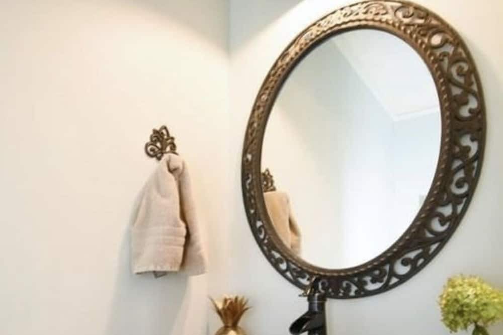 Photo of Bathroom in Watkinsville