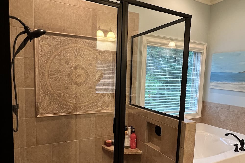 Photo of Bathroom in Watkinsville