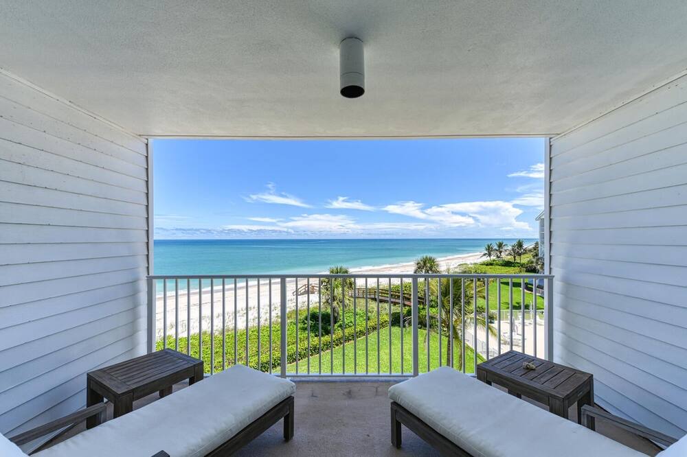 Photo of Patio Balcony in Central Beach