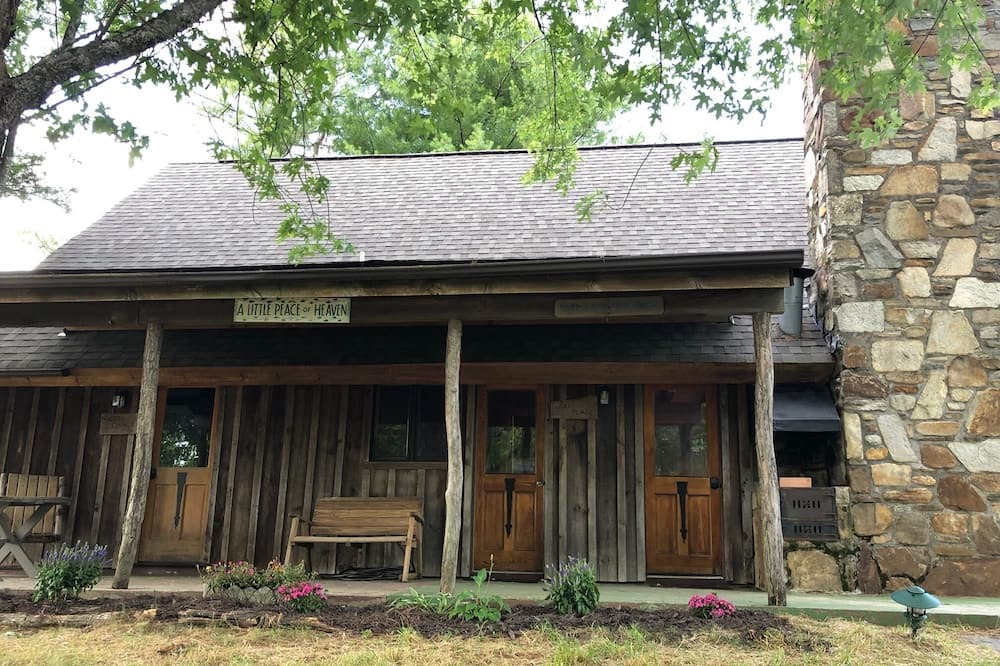 Photo of Outdoor in Lake Toxaway
