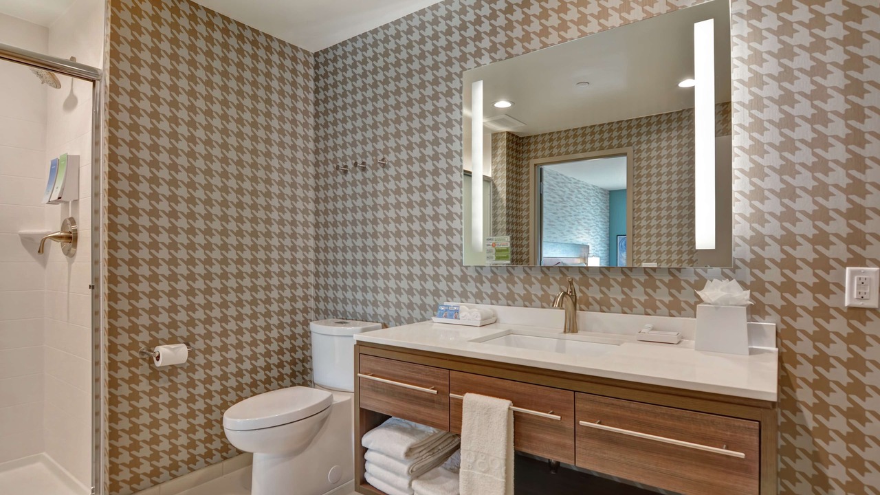 Photo of Bathroom in Piper Glen Estates