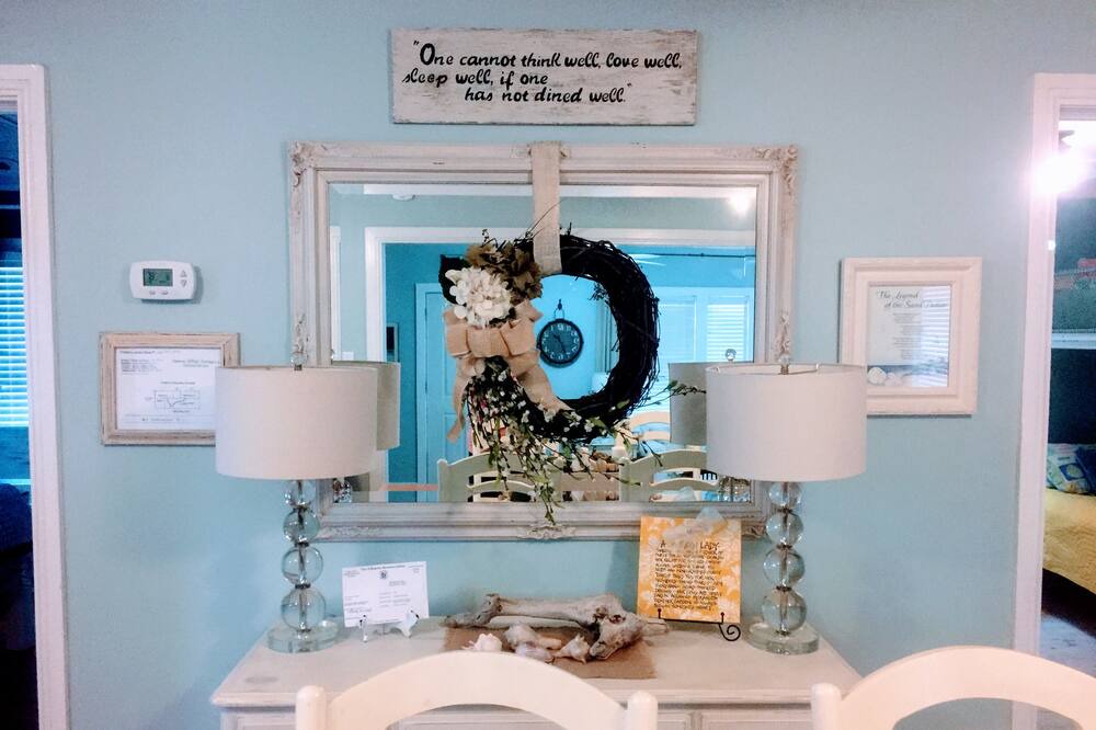 Photo of Bedroom in Pigeon Point
