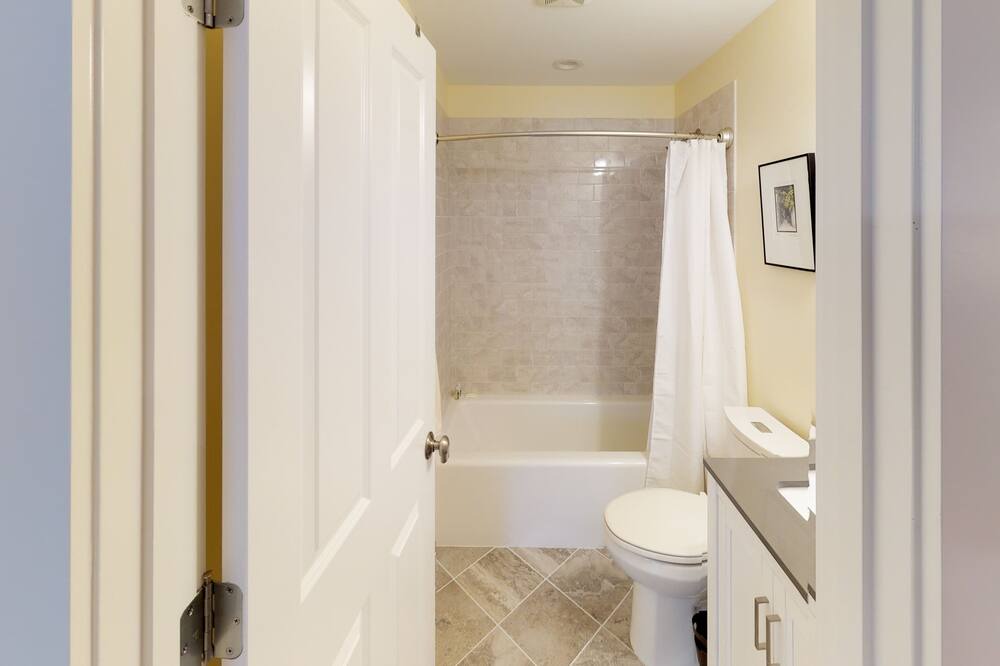 Photo of Bathroom in Historic District