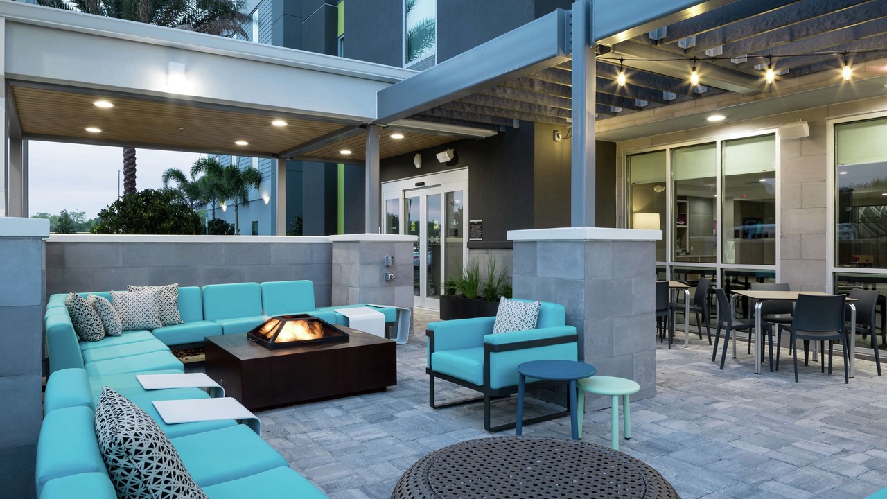 Photo of Patio Balcony in Airport North
