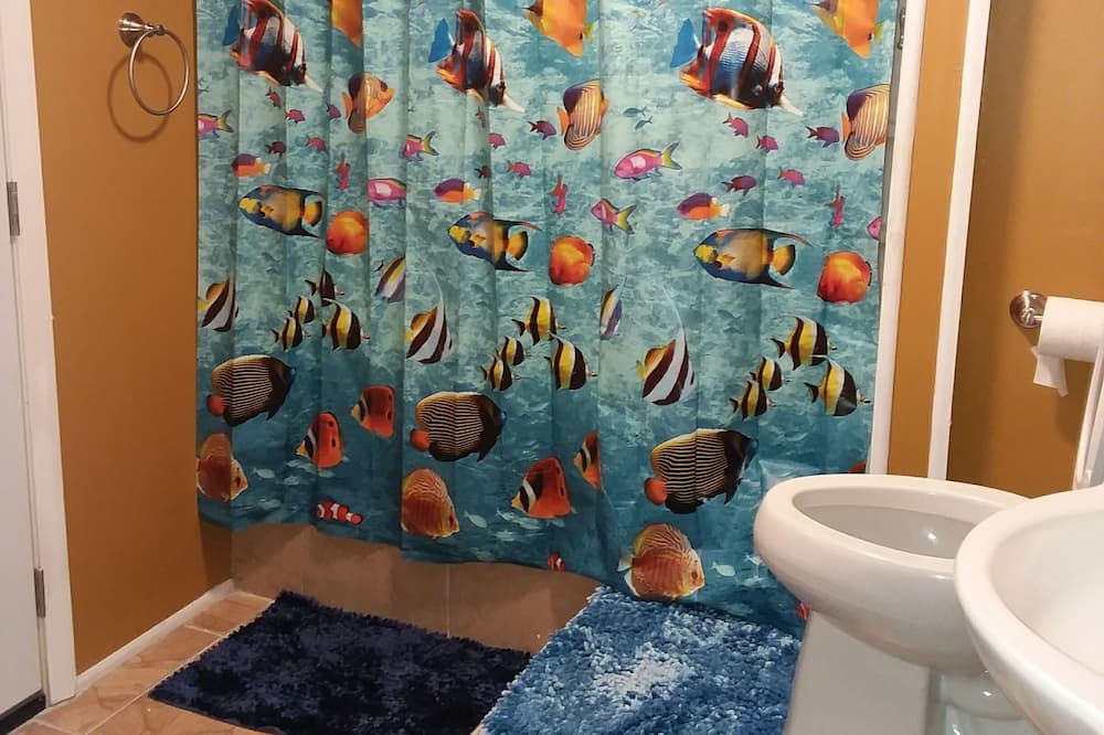 Photo of Bathroom in Hahira