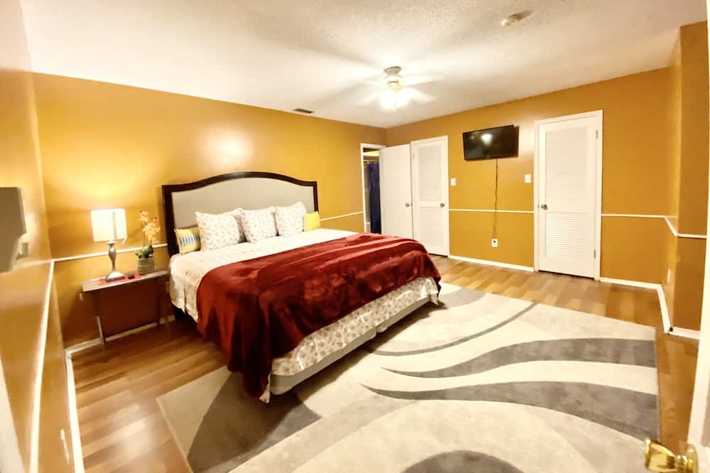 Photo of Bedroom in Hahira