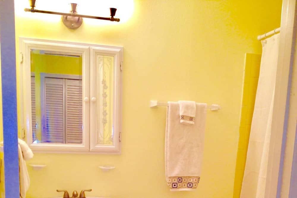 Photo of Bathroom in Sebastian Highlands
