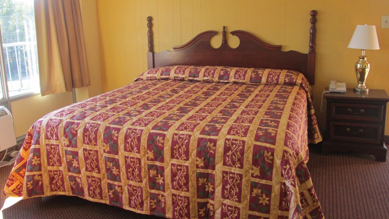 Photo of Bedroom in Rockingham
