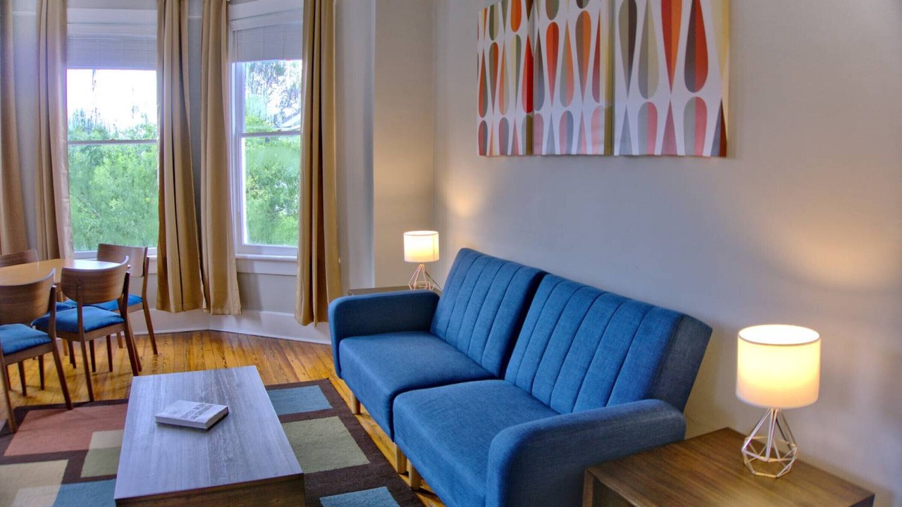 Photo of Livingroom in Dixon Park