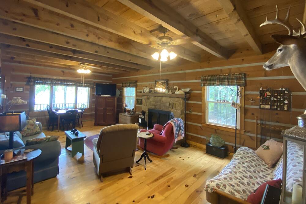 Photo of Livingroom in Chapin