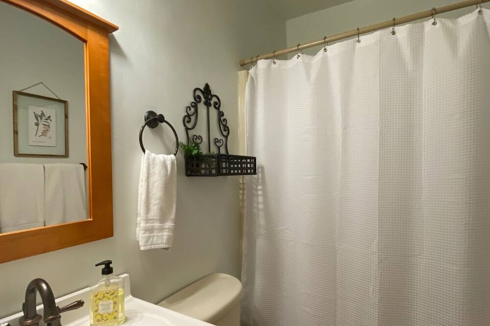 Photo of Bathroom in Chapin
