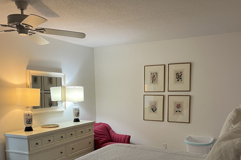 Photo of Bedroom in Lawton Woods