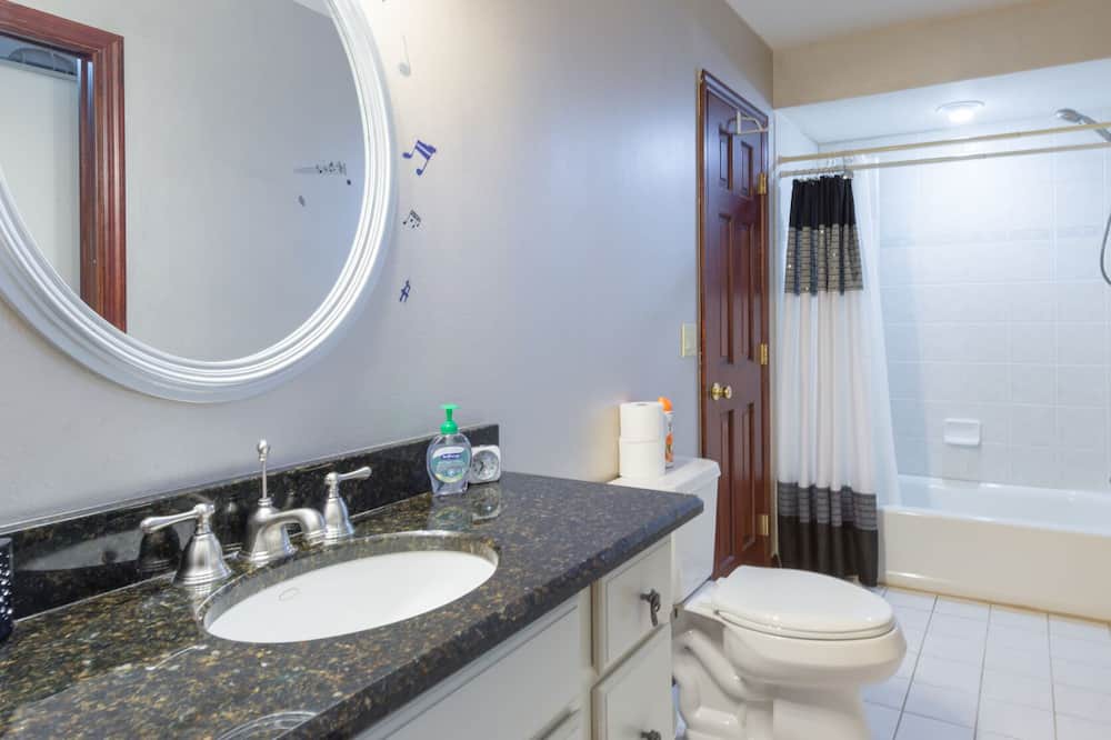Photo of Bathroom in Winter Springs