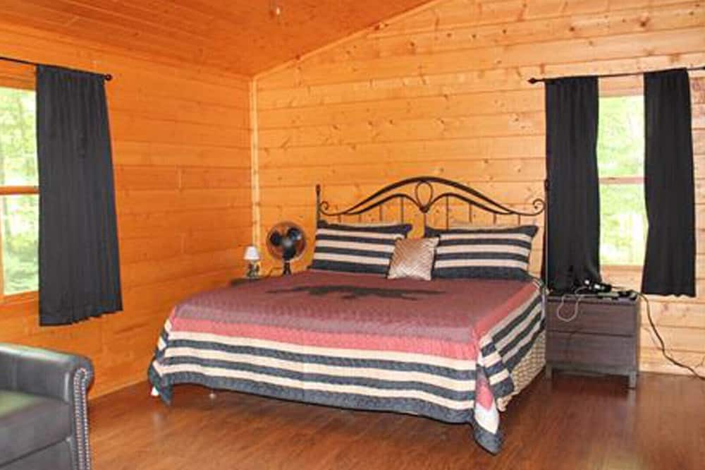 Photo of Bedroom in Kyle