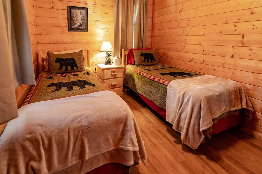 Photo of Bedroom in Kyle