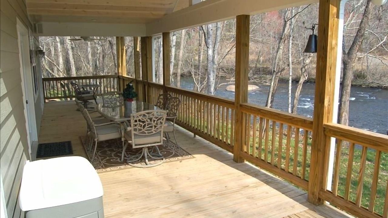 Photo of Outdoor in Hayesville
