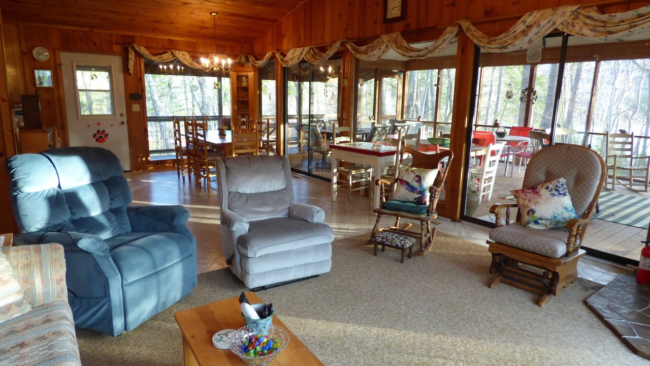 Photo of Others in Mountain Rest