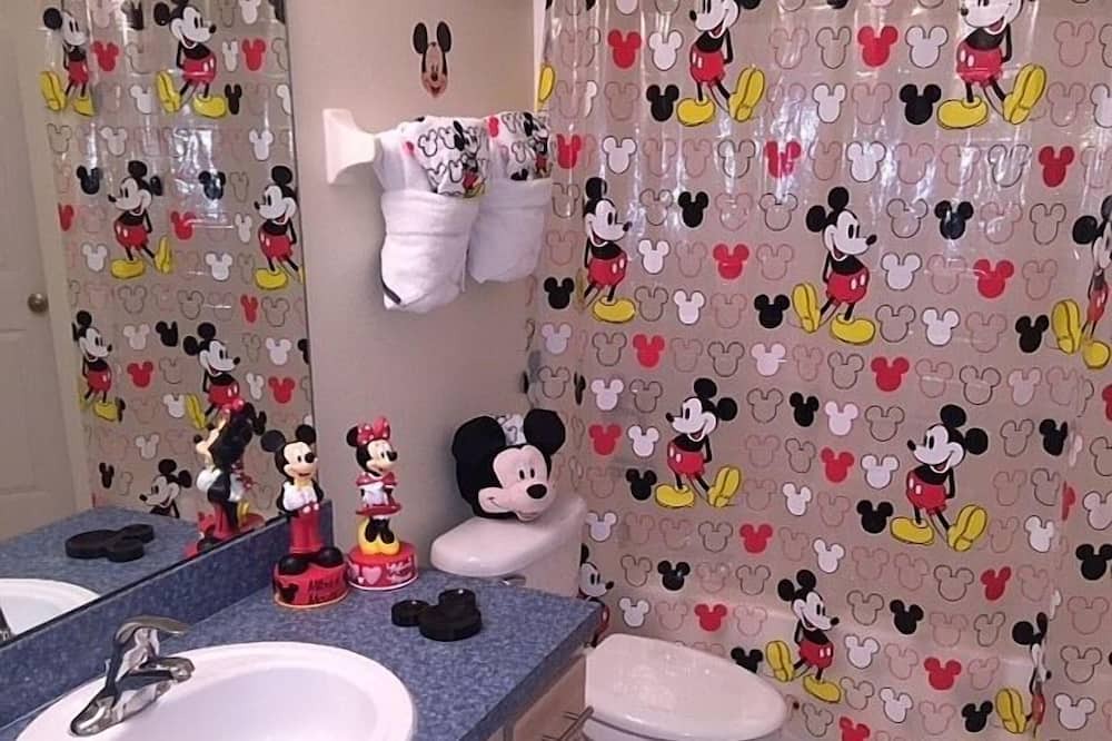 Photo of Bathroom in Lake Berkley
