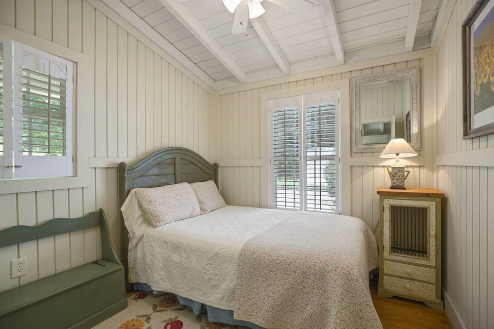Photo of Bedroom in Fair Play