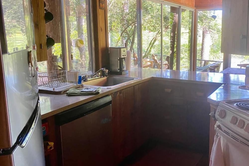 Photo of Kitchen in Canadys