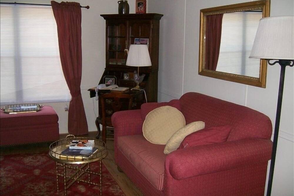 Photo of Livingroom in Saint Helena Island