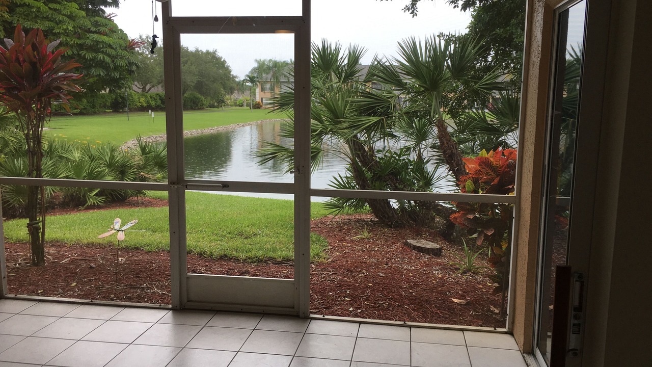 Photo of Outdoor in Crown Pointe