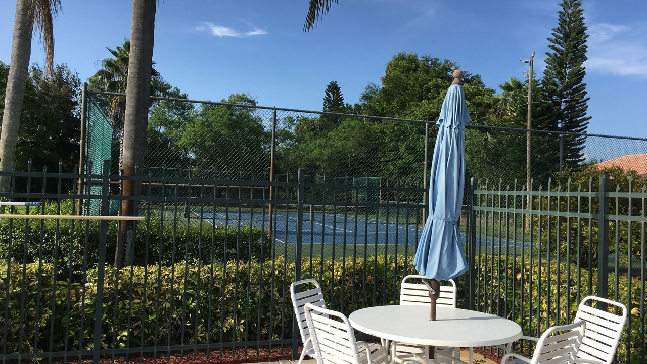 Photo of Outdoor in Crown Pointe