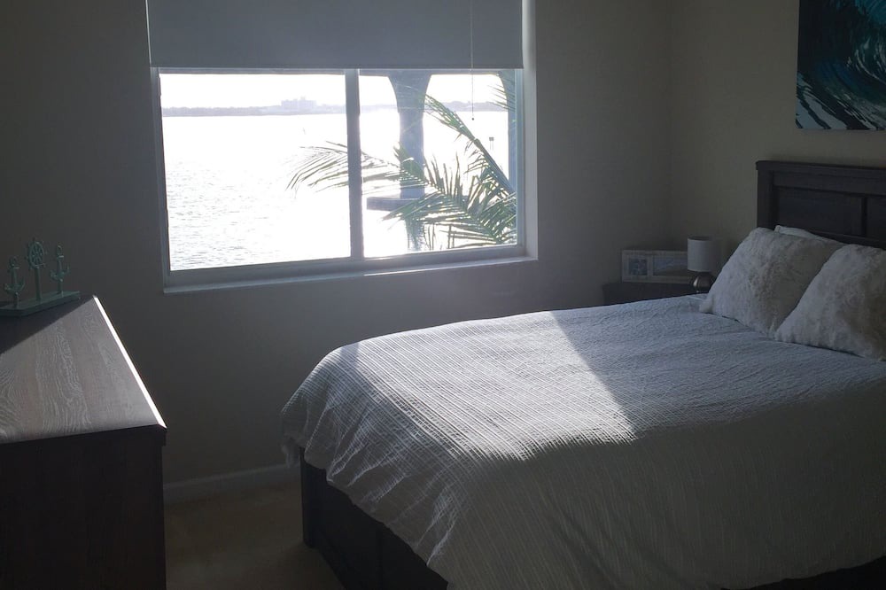 Photo of Bedroom in Stuart