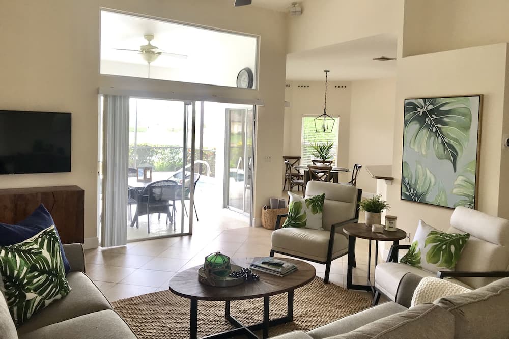 Photo of Bedroom in Falcons Glen