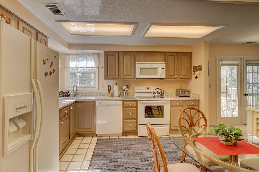 Photo of Kitchen in Palmetto Dunes