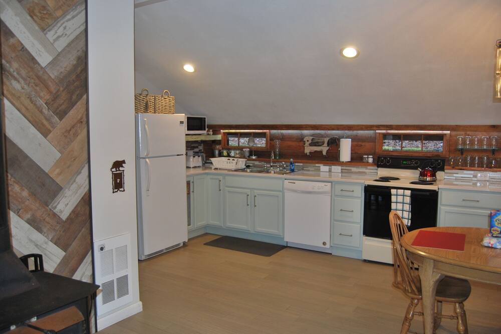 Photo of Kitchen in Tuckasegee