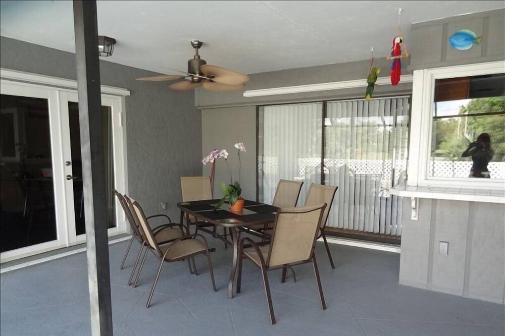 Photo of Bedroom in Kings Lake