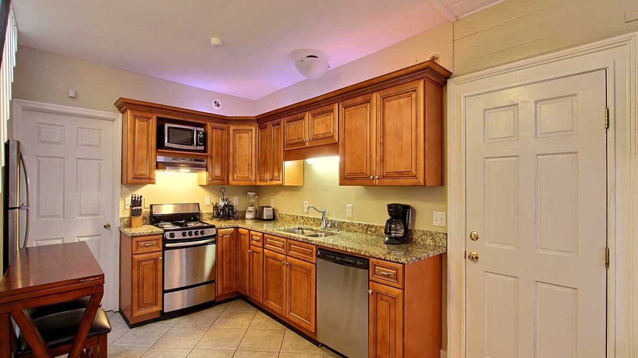 Photo of Kitchen in Savannah Victorian District