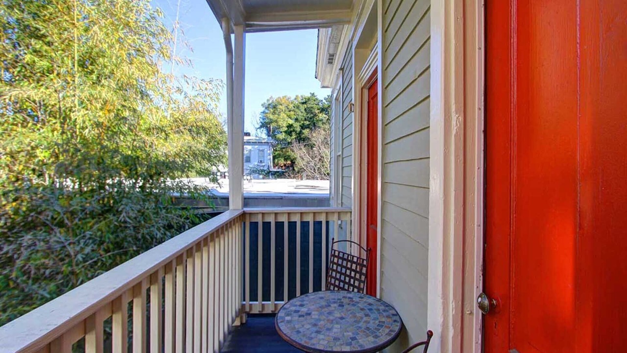 Photo of Outdoor in Savannah Victorian District