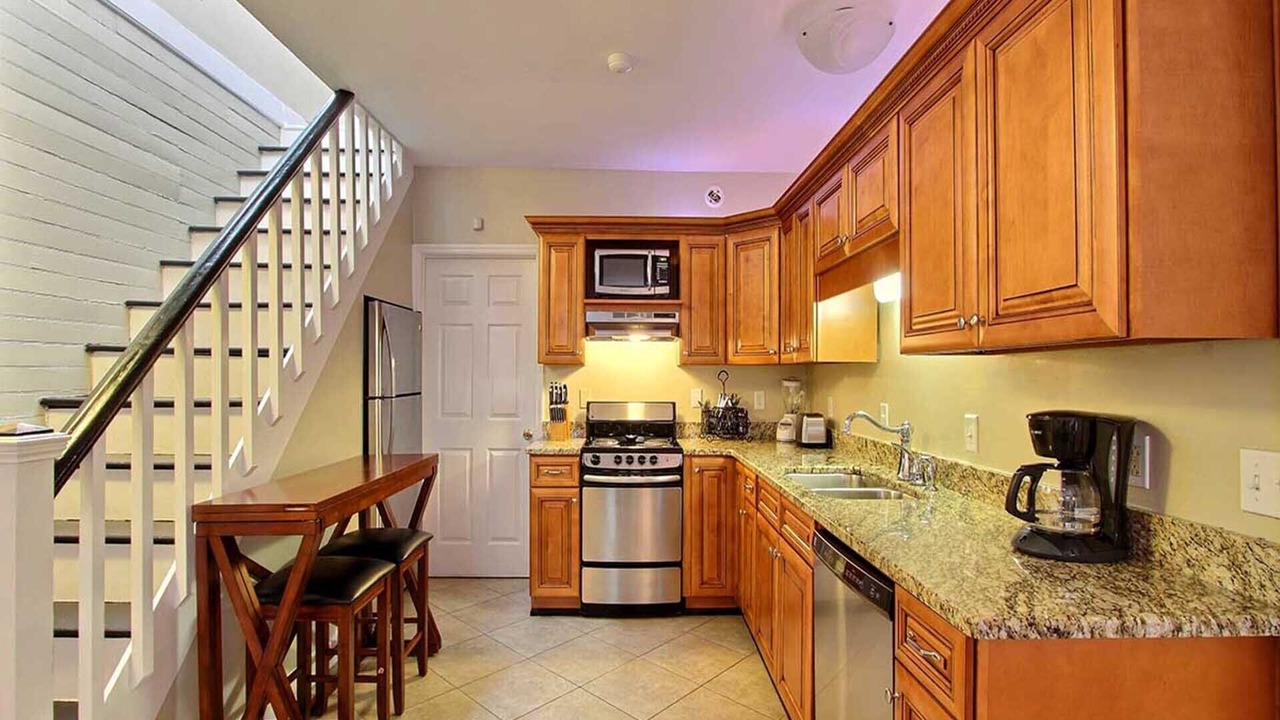 Photo of Kitchen in Savannah Victorian District