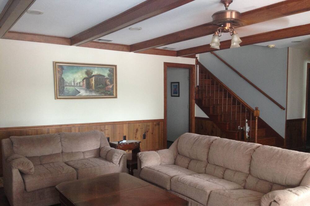Photo of Bedroom in Santee